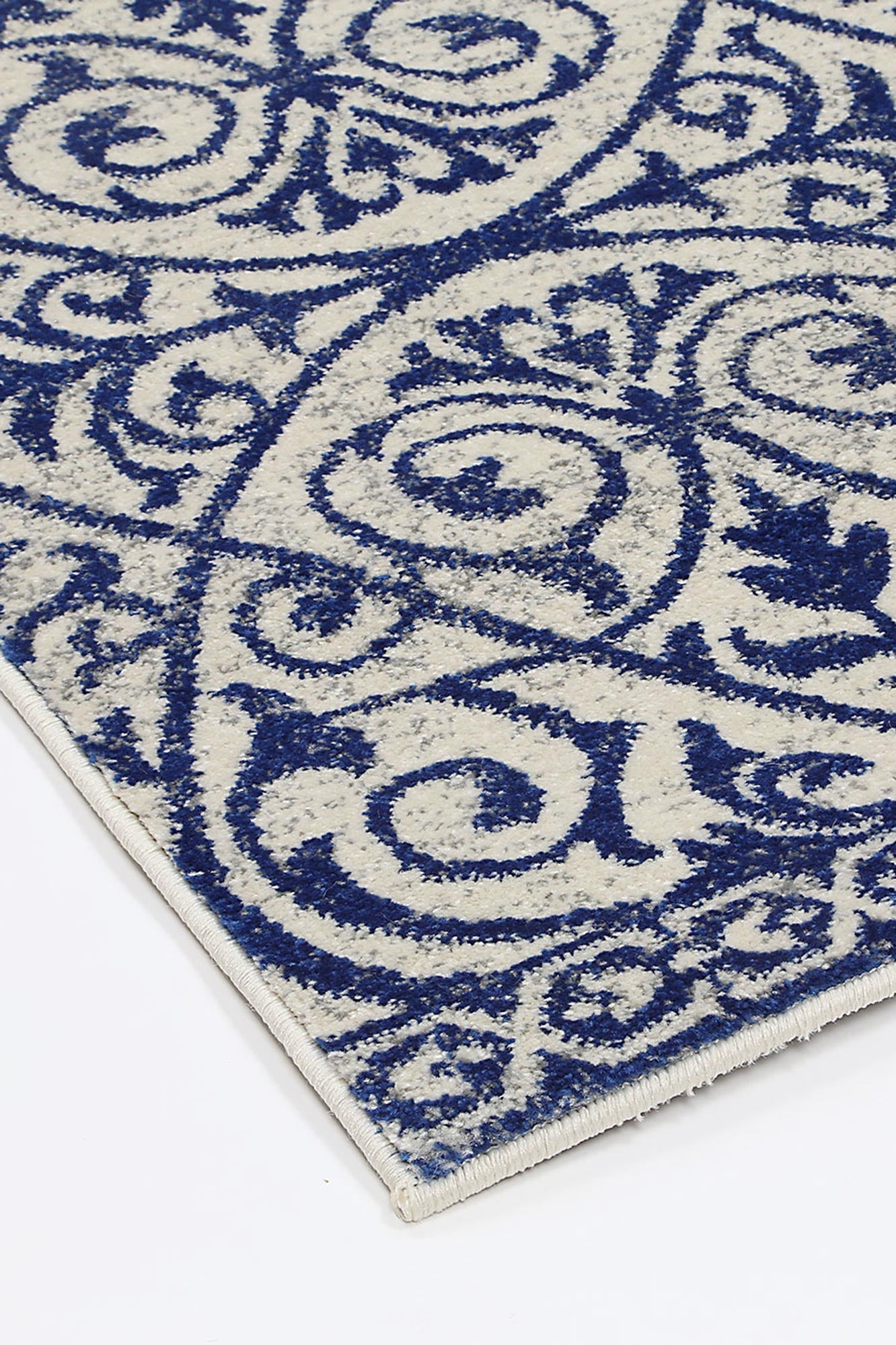 delicate-katherine-blue-ivory-rug 160x230